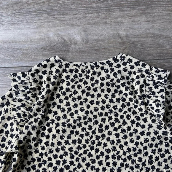 GB Fashion London Ruffle Sleeves Babydoll Top - Picture 10 of 15